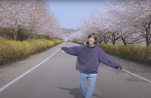 Beomgyu TXT “Sukidakara” Screenshot